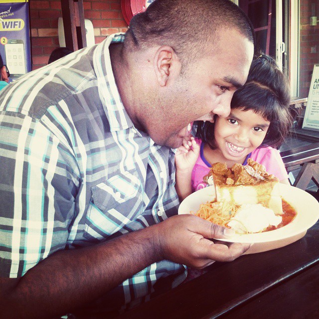 Family fun with Curry and Bunny Chow in Durban at Hollywood Springfield Park