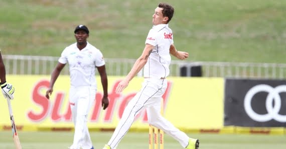 Calvin Savage (Credit: Anesh Debiky) - Hollywoodbets Dolphins - Sunfoil Series - Cricket - Bowling
