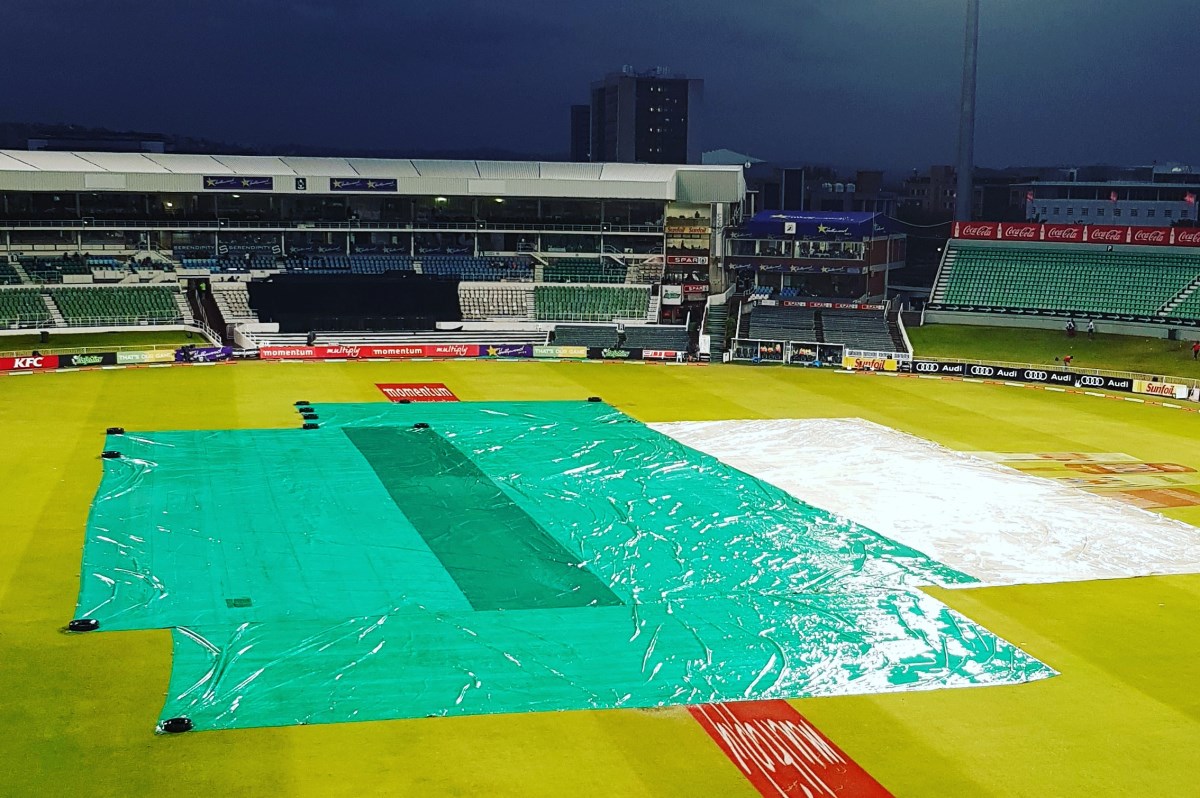 Rain intervenes at Kingsmead with covers pulled across the field