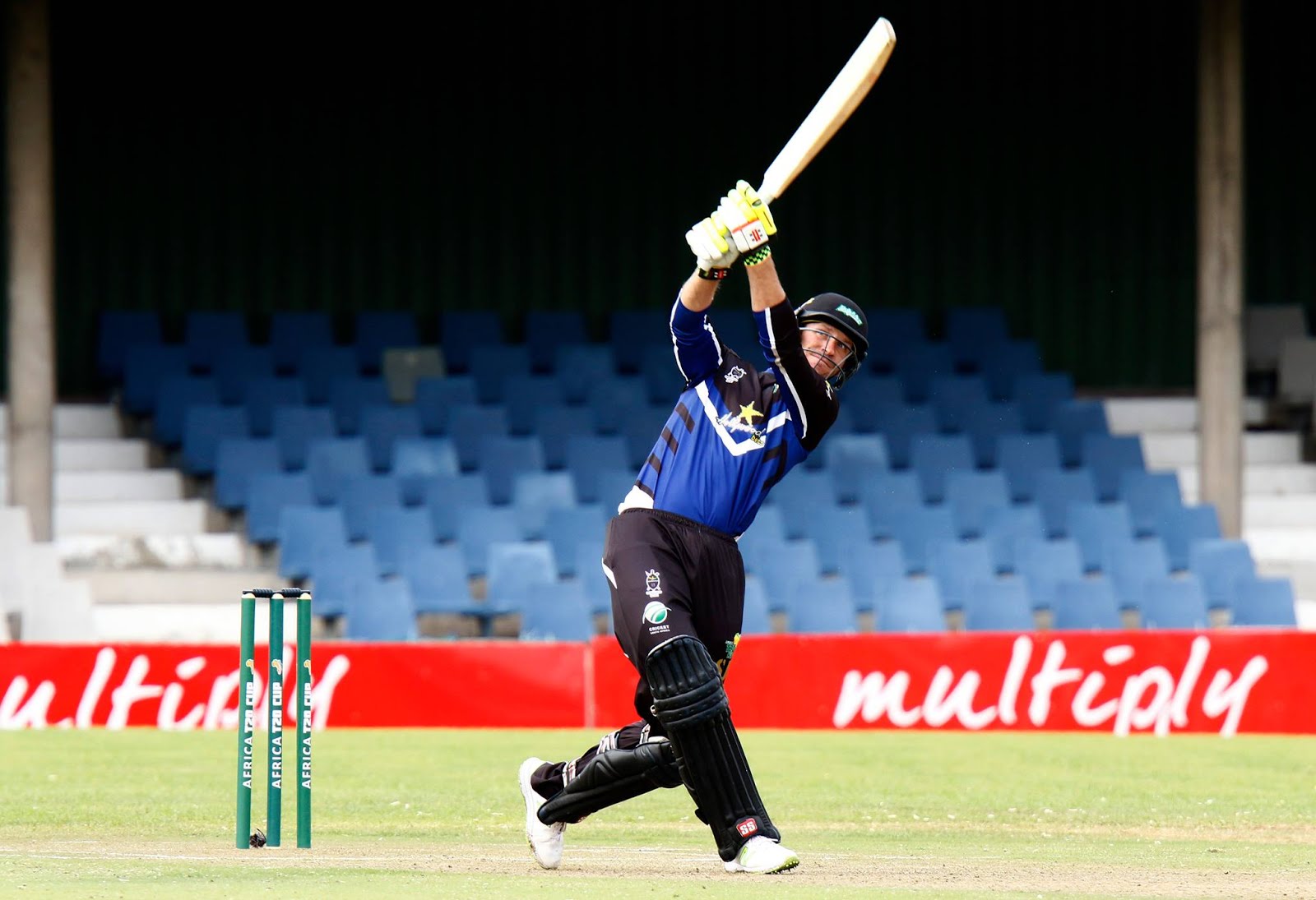 Sarel Erwee - Africa T20 Cup - KZN Inland - Hollywoodbets - Cricket - Hitting the ball over mid-wicket