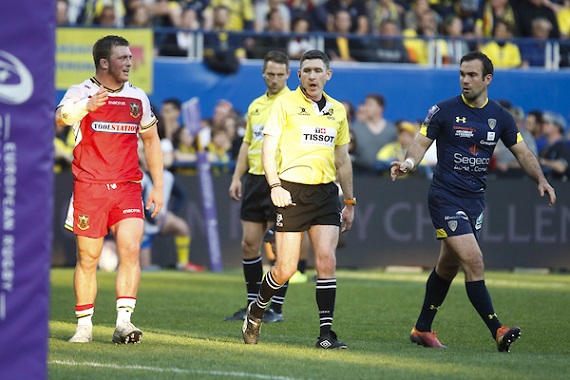 Referee George Clancy and Alex Waller of Northampton and Morgan Parra of Clermont during the European Challenge Cup match between Clermont Ferrand and Northampton Saints