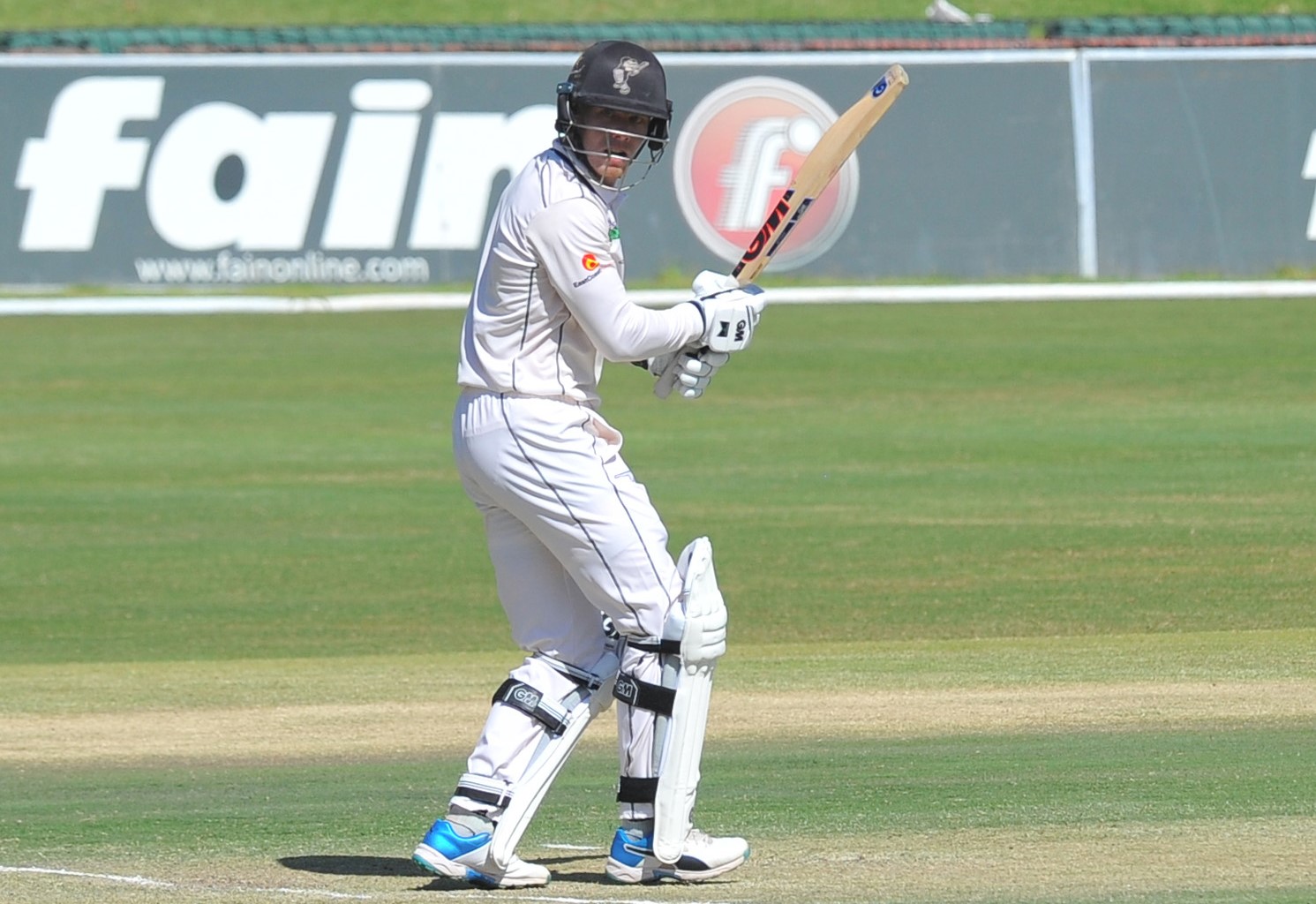 Grant Roelofsen batting for the Hollywoodbets Dolphins in the 4-Day Domestic Series cricket