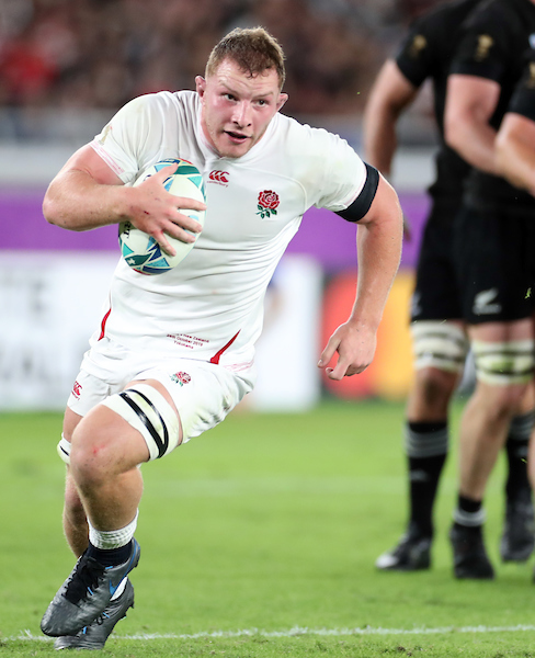 Sam Underhill carries the ball for England in the RWC semi-final against New Zealand
