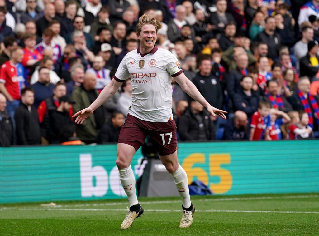 Manchester City's Kevin De Bruyne celebrates scoring their fourth goal of the game during the Premier League match at Selhurst Park.