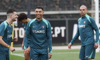 Portugal national soccer player Cristiano Ronaldo (C) during a training session at Cidade do Futebol in Oeiras, Portugal, 24 March 2024. Portugal will play friendly match against Slovenia in preparation for the upcoming Euro 2024.