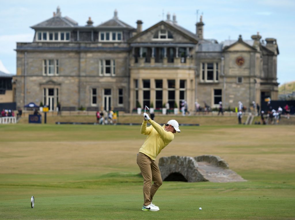 Rory McIlroy plays his tee shot at the 18th hole during the 1st round. The British Open Championship, Day One, Golf, St Andrews.